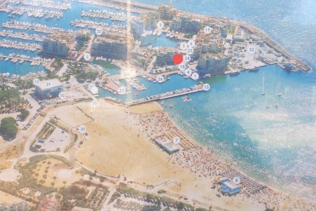 Face Mer Entre Plage Et Marina Bormes-les-Mimosas Buitenkant foto